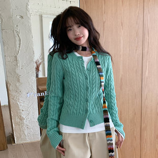 尔给春秋长袖百搭时尚修身显瘦法式设计感毛针织衫气质温柔毛衣女