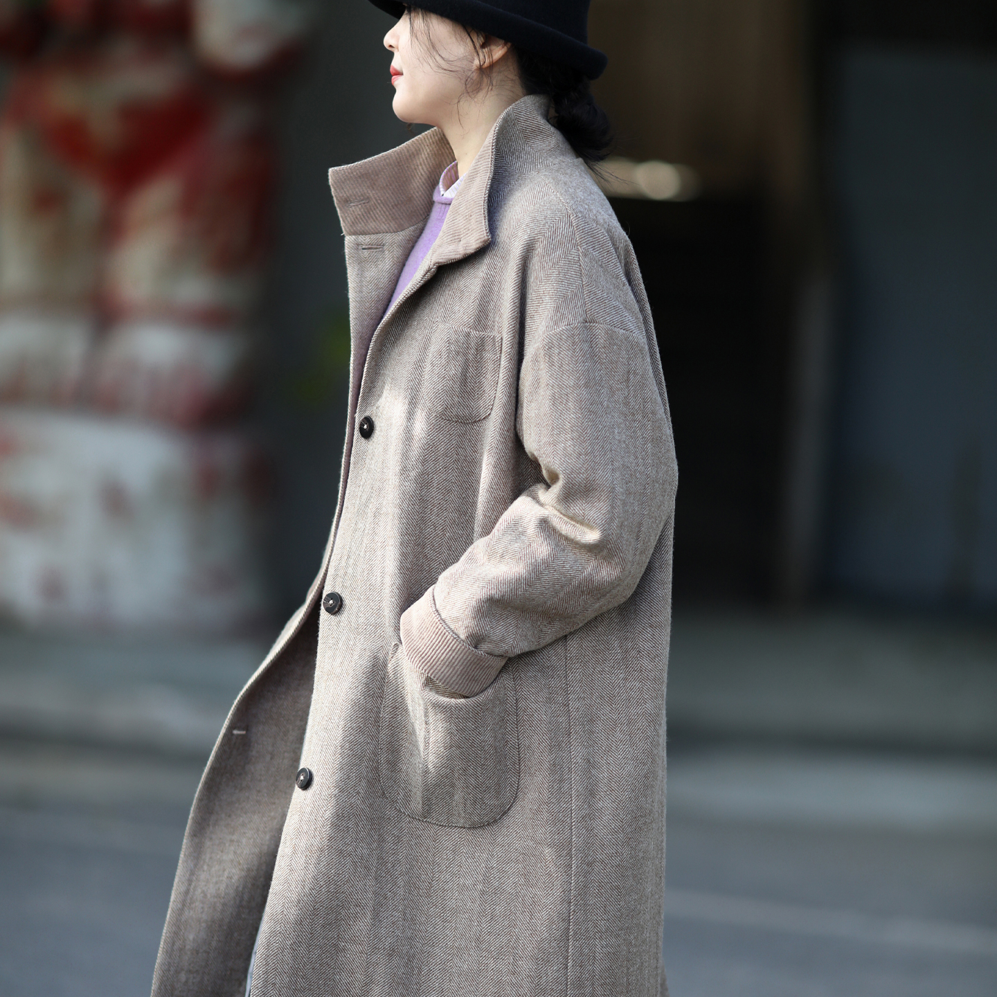 游设计原创粗人字纹高领廓形中长款羊毛呢外套 书持