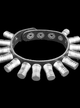 圆台工艺镂空花纹朋克黑细窄手链