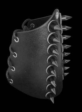 铆钉塑料圆柱皮圆盘超宽朋克手链