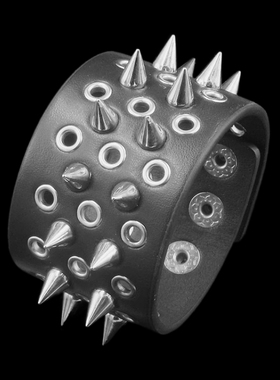 银色霸气圆锥尖刺铆钉潮黑皮质气孔朋克手链中性手镯饰品手环道具