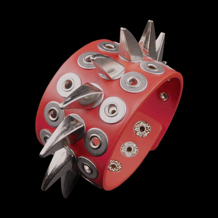 夸张银色合金牛角铆钉锯齿大红色光泽PU皮朋克手链手环手镯装饰品
