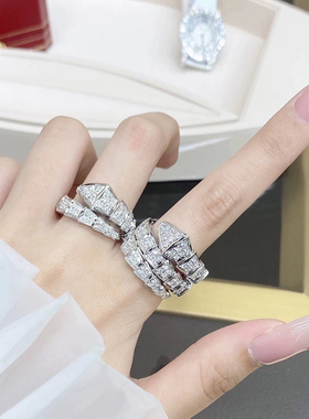 欧美时尚高级感满钻蛇形戒指锆石个性灵蛇开口戒蛇骨指环情侣礼物