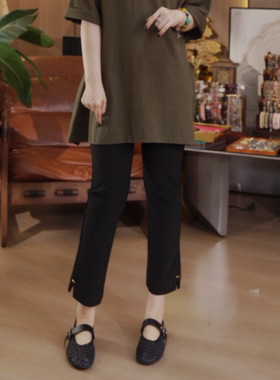 进口面料小金扣小脚裤S29YA11362083