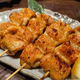 日式碳烤盐烤鸡腿肉串去骨冷冻60g20串包装烧鸟店专用带皮鸡肉串