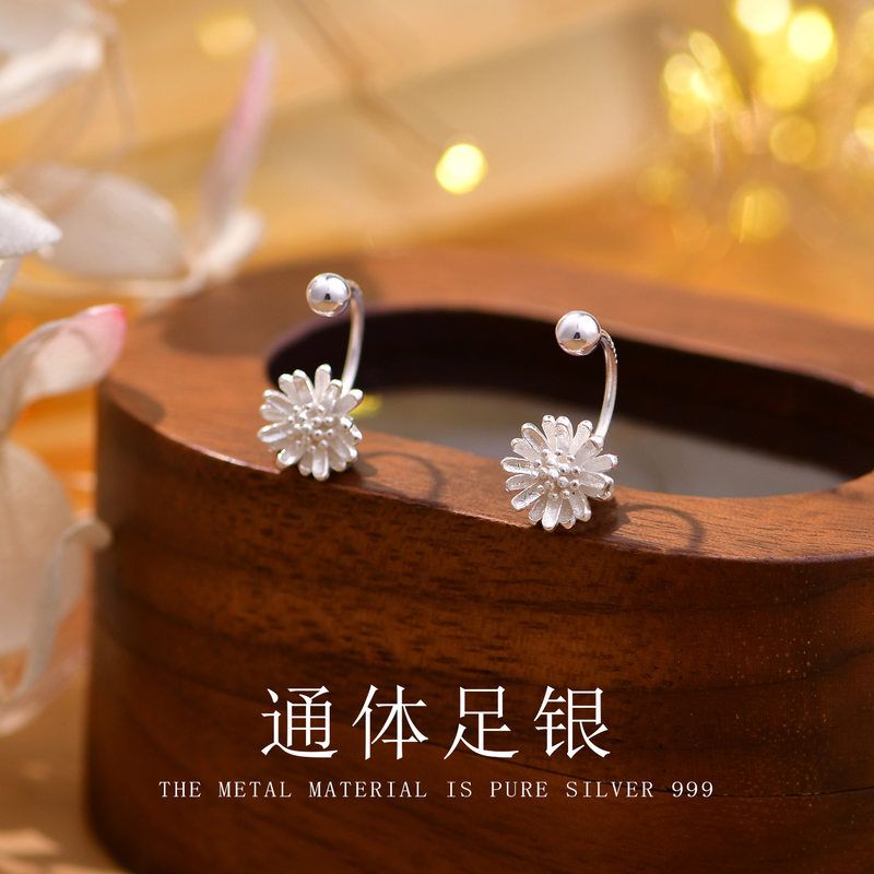 999纯银耳环轻奢高级感螺丝拧扣耳钉养耳洞足银耳饰女小雏菊耳挂