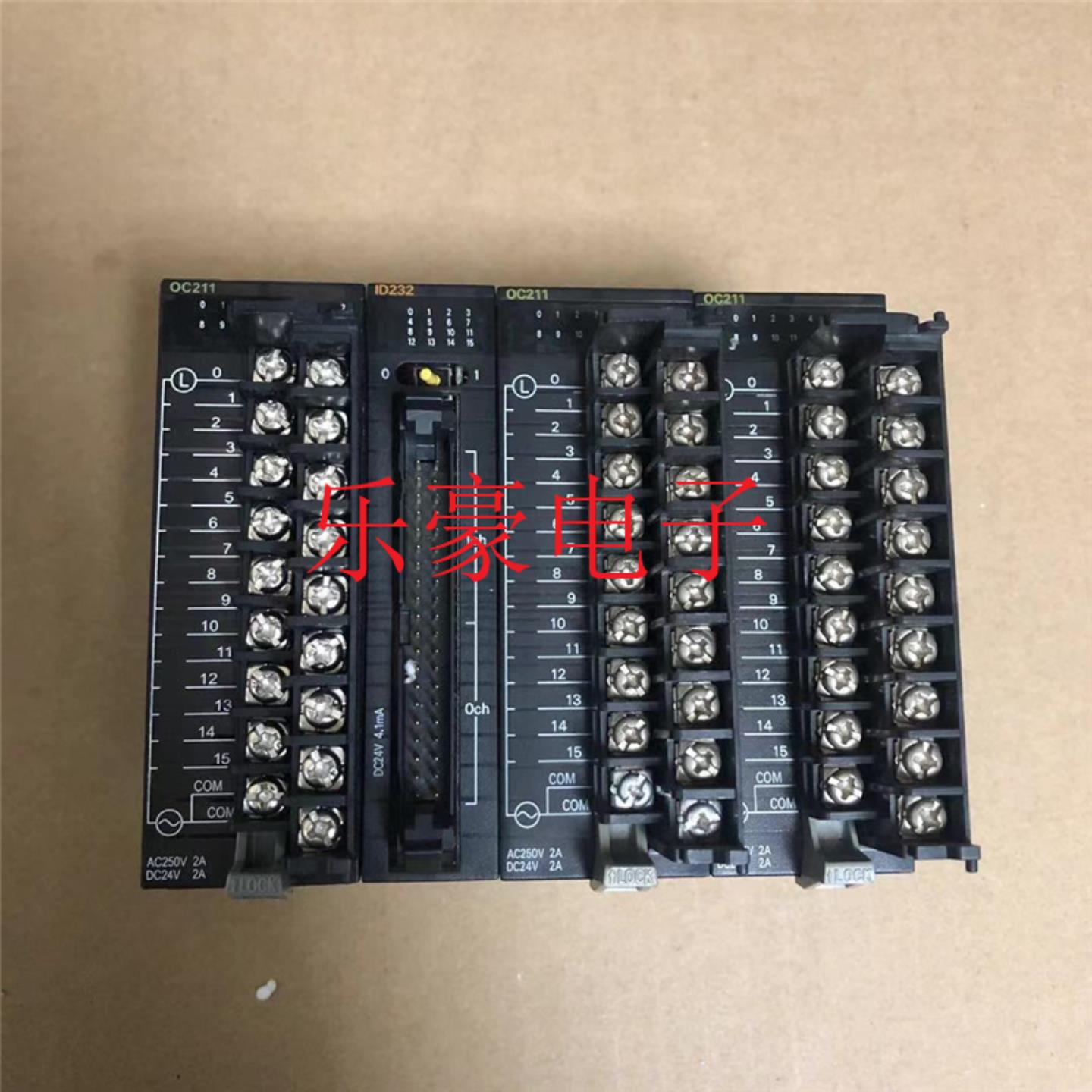 原装PLC模块CJ1W-OC211ID232TER01NC433SCU21-V1当天发货