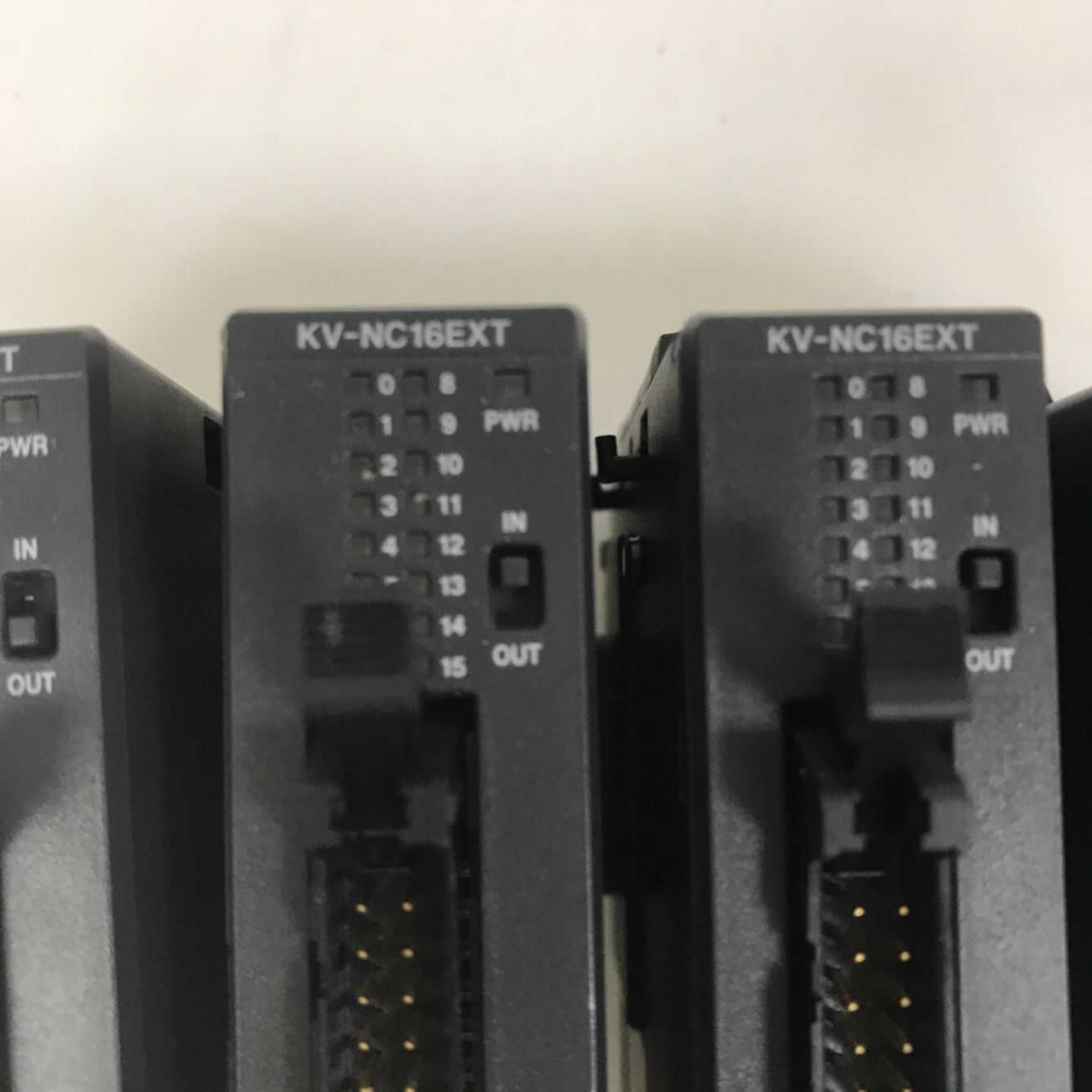 基恩士KEYENCE   KV-NC16EXT    控制器   二手