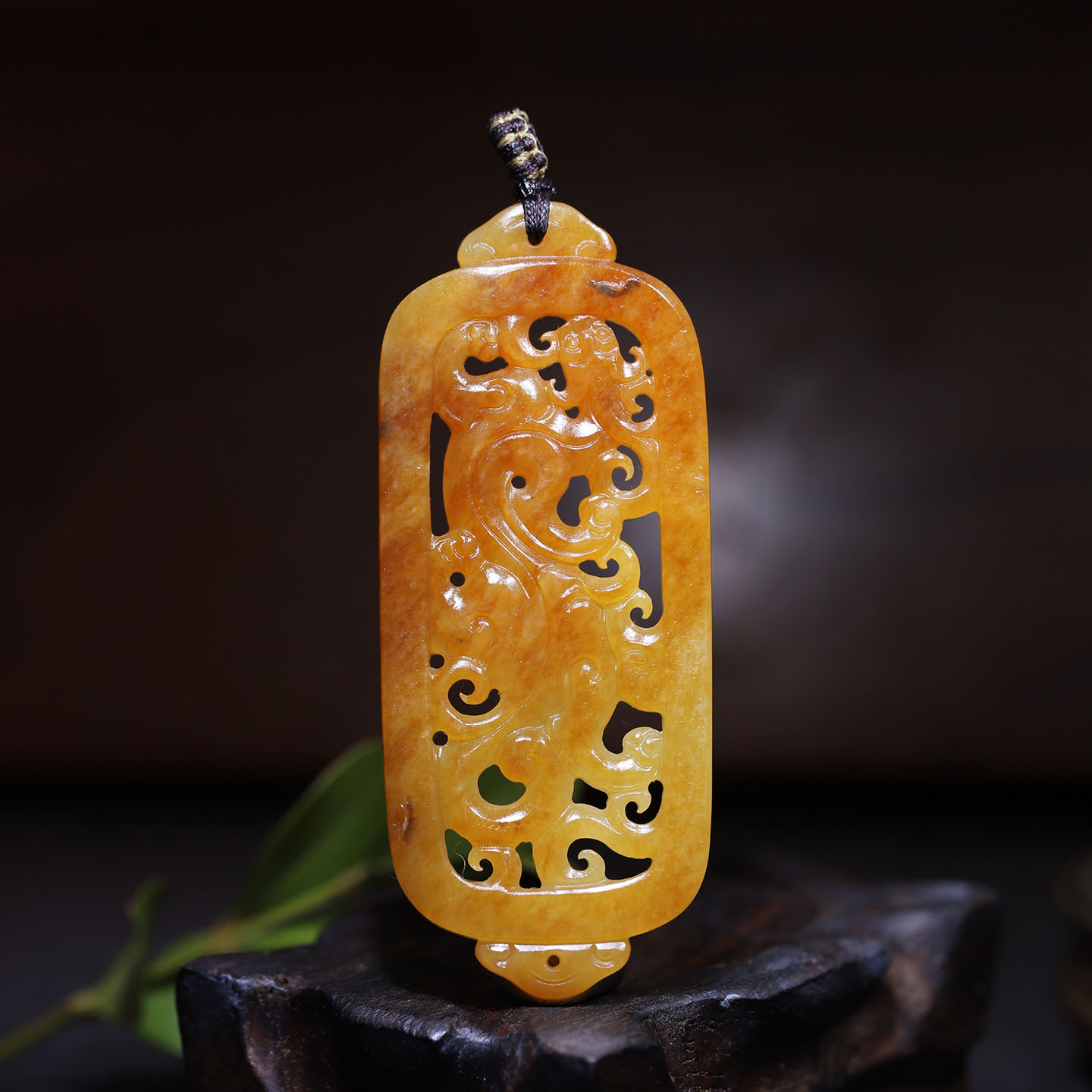 玉秀新疆和田玉螭龙吊坠男女款挂件苏工籽料雕刻羊脂玉定制带证书