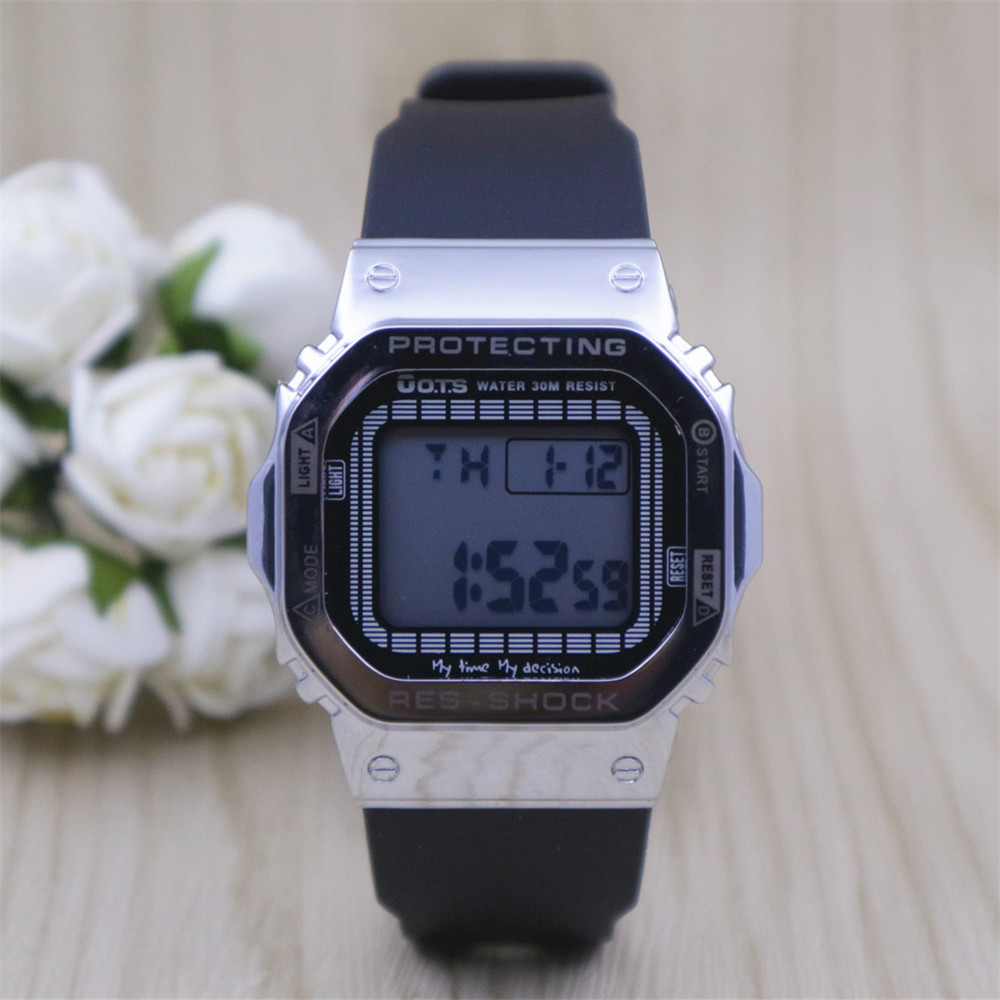 奥迪斯ots青少年电子表男孩女孩夜光初高中学生户外运动手表