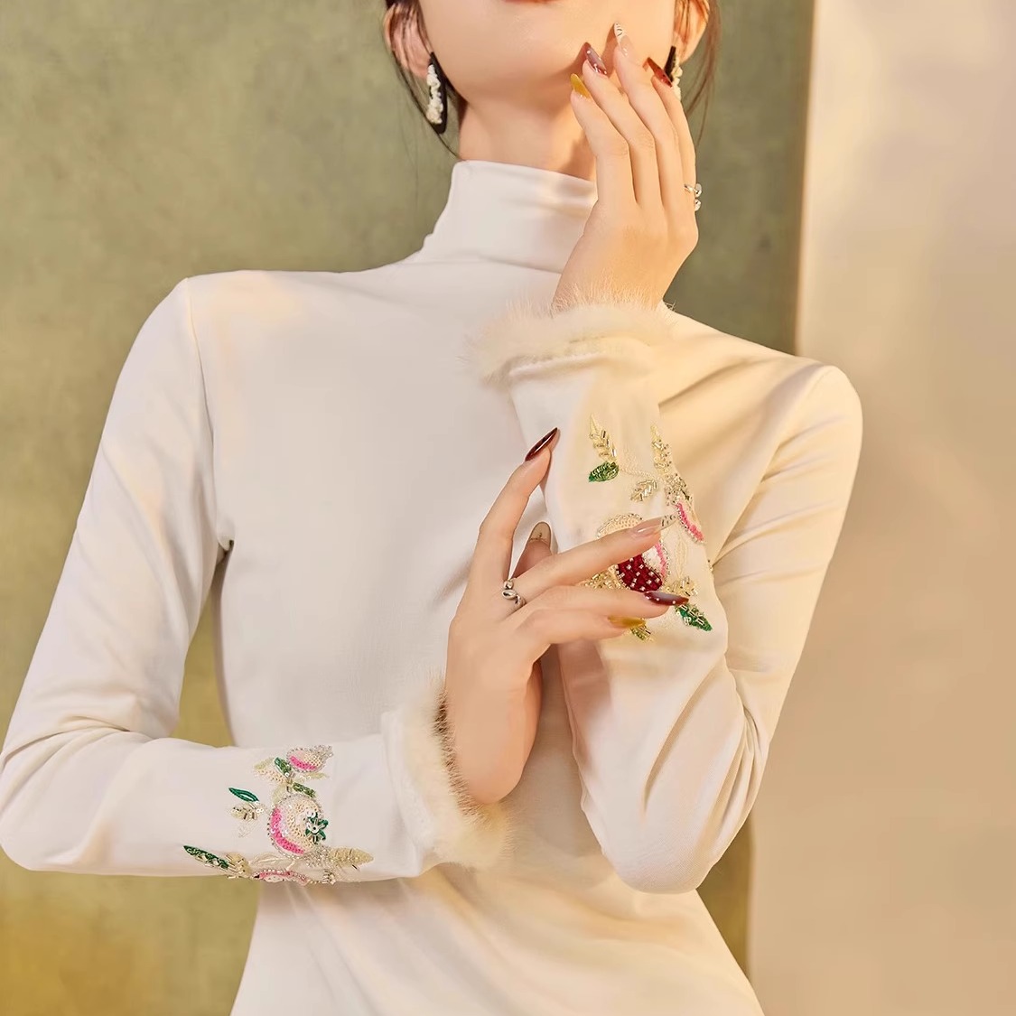 高领新中式打底内搭保暖国风珠绣