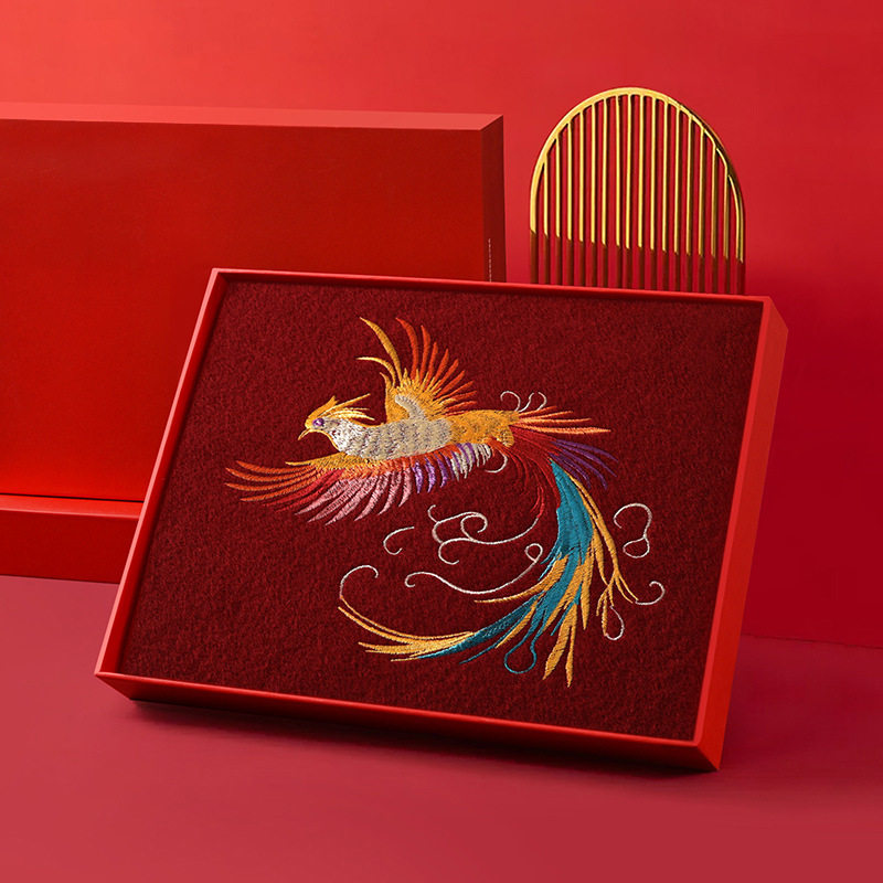 凤凰呈祥~酒红色100%羊毛刺绣围巾女国潮精致刺绣披肩送长辈