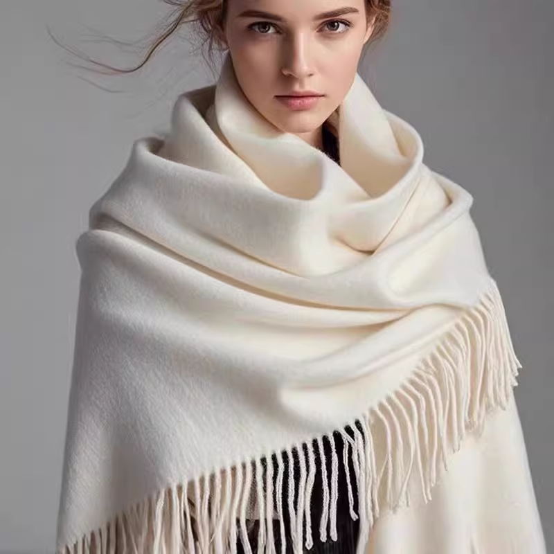 100%纯羊毛纯色围巾简约围脖女款2025新款日韩大牌高级感优质冬款