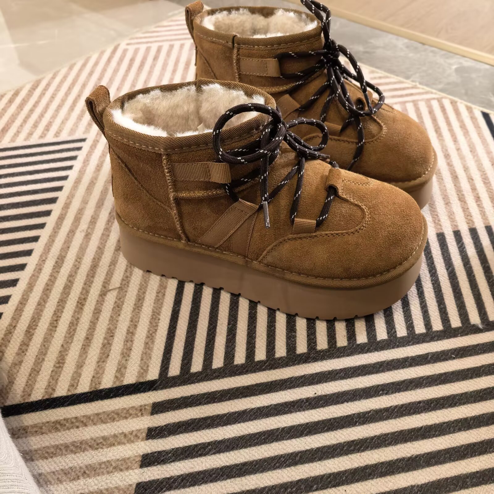 实体断码捡漏真皮保暖雪地靴女2025冬季新款厚底加绒短靴防滑棉鞋