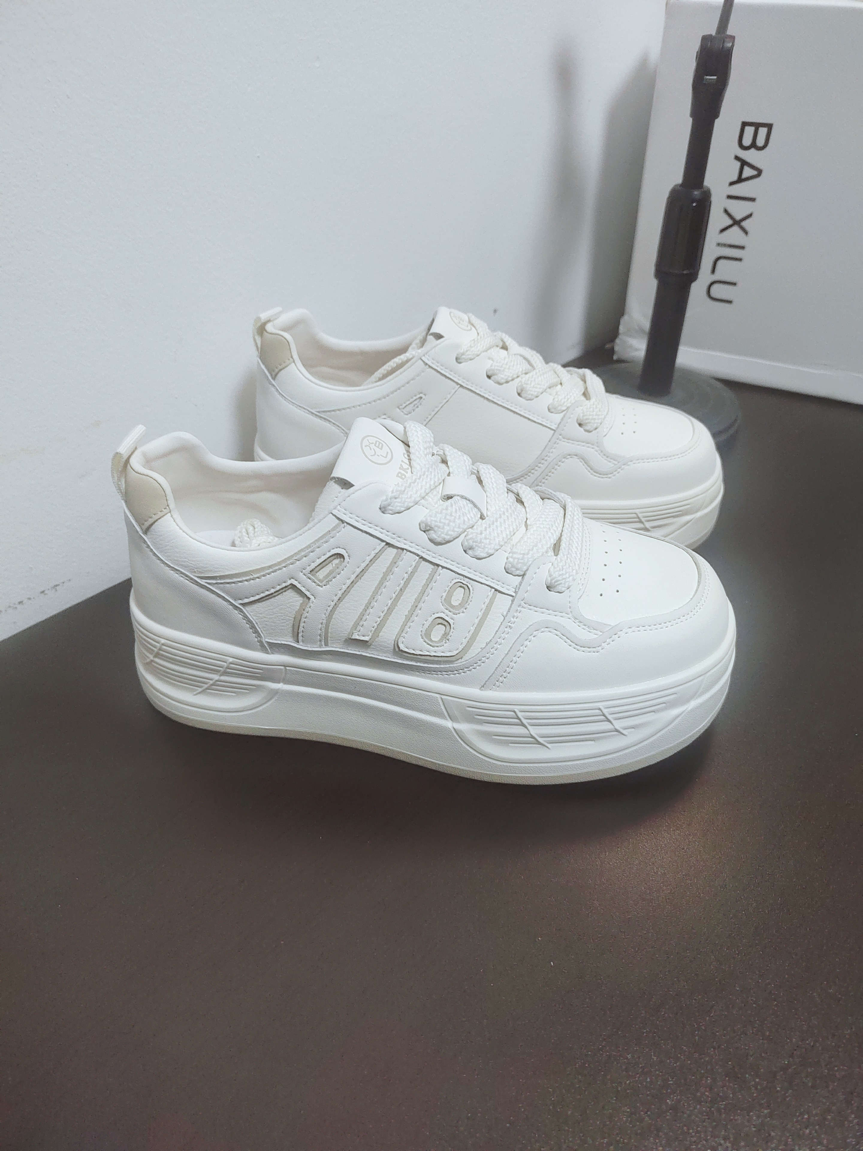 撤柜断码真皮透气小白鞋女2026春新款厚底增高运动板鞋百搭休闲鞋,女鞋,时尚休闲鞋,淘宝优惠券,粉丝福利购,淘宝优惠卷