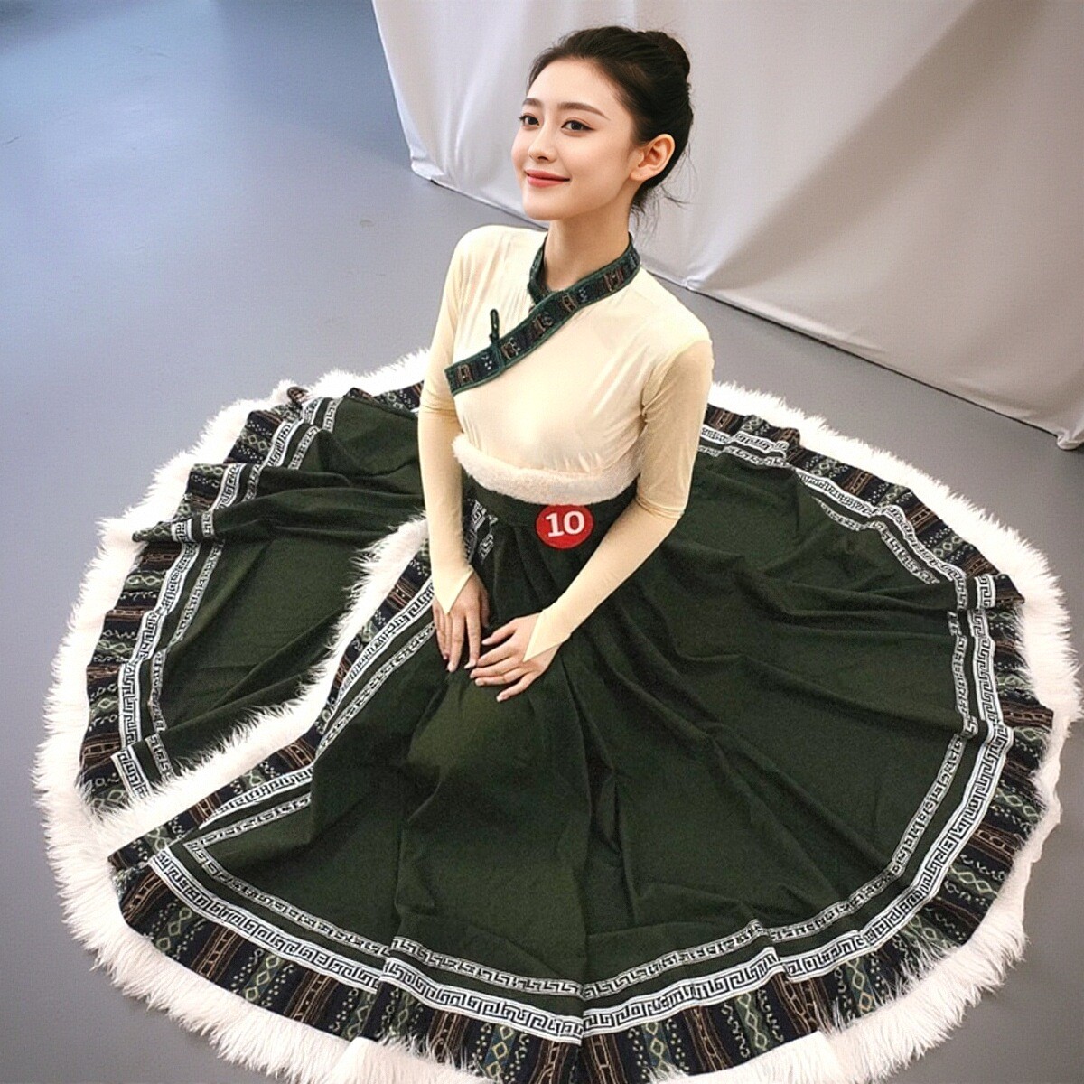 藏族舞蹈演出服装女半身裙练习裙艺考剧目服臧族少数民族大摆长裙