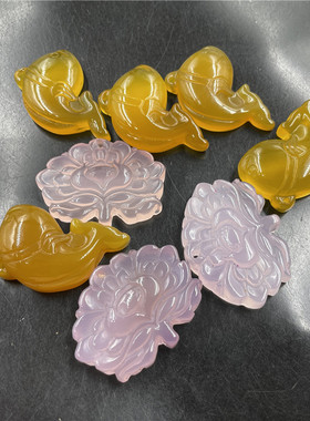 玉髓玛瑙海豚吊坠粉色花朵