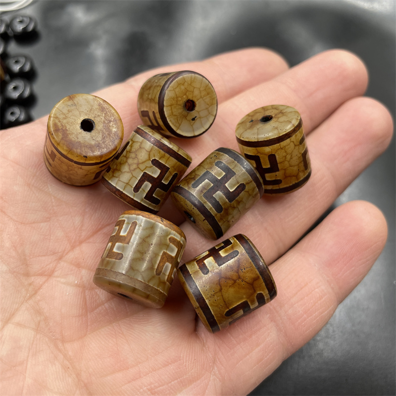 四海玉器 藏式复古做旧万字天珠玛瑙筒珠散珠 西藏老玛瑙筒珠