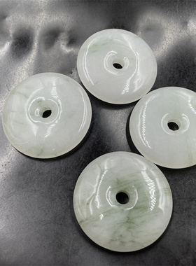 玉器天然新疆平安扣吊坠白底青