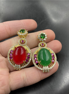 镶嵌绿玉髓蛋形吊坠红色玛瑙挂件