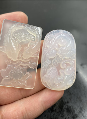 玉器天然正品吊坠白色玛瑙牌子