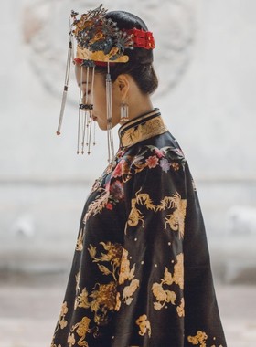 華芬嫁衣《玄色》秀禾服 黑色嫁衣 黑褂红裙 新款秀禾服 清汉女装