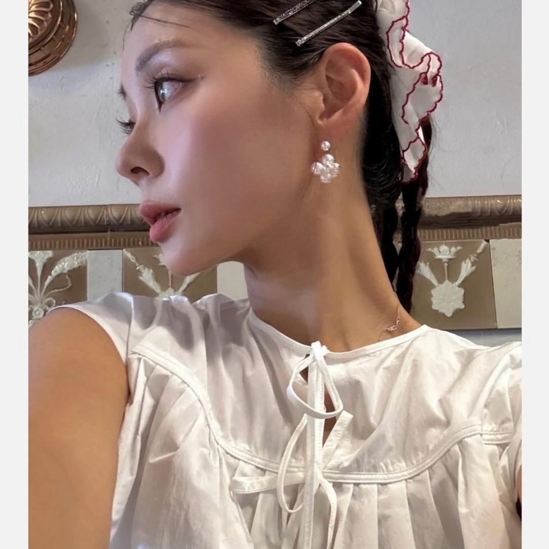 ins小众花朵簇珍珠耳钉