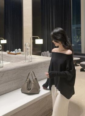 mmm collection 显瘦一字肩蝙蝠袖斗篷毛衣女秋气质微露肩针织衫