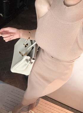 mmm collection 韩系露肩纯欲针织连衣裙女秋优雅内搭弹力包臀裙