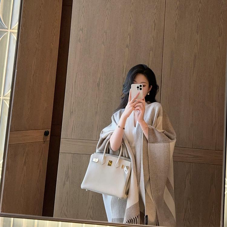 温柔贵气姐姐质感全羊毛斗篷披肩