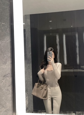 mmm collection 韩风姐姐的基础内搭显瘦纯欲大U领针织打底衫秋冬