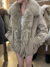 onlyone美式复古超大毛领洗水棉中长派克服女加厚鹅绒真毛羽绒服