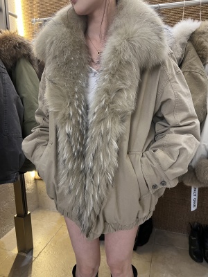 onlyone美式复古超大毛领洗水棉中长派克服女加厚鹅绒真毛羽绒服