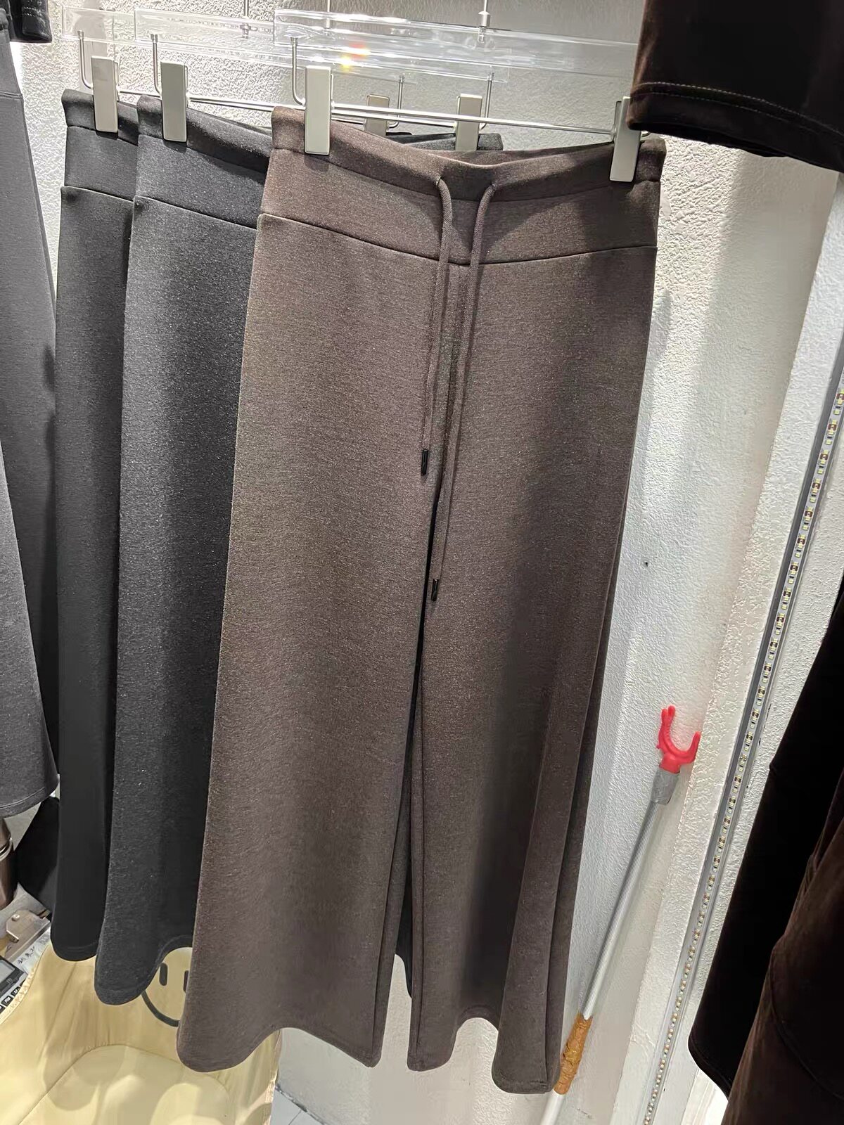 来利行26623抽绳垂感阔腿裤女裤子秋小个子长裤休闲裤运动裤卫裤