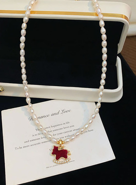 STINA2026新年款红色丝绒小马吊