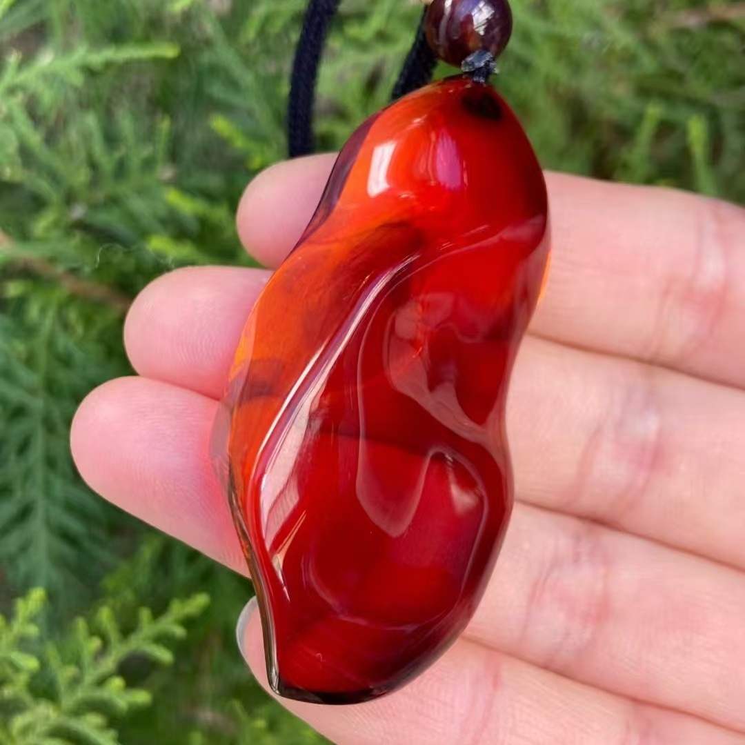 正品天然缅甸琥珀精品蓝血膜血珀随形吊坠文玩稀有孤品珠宝饰品