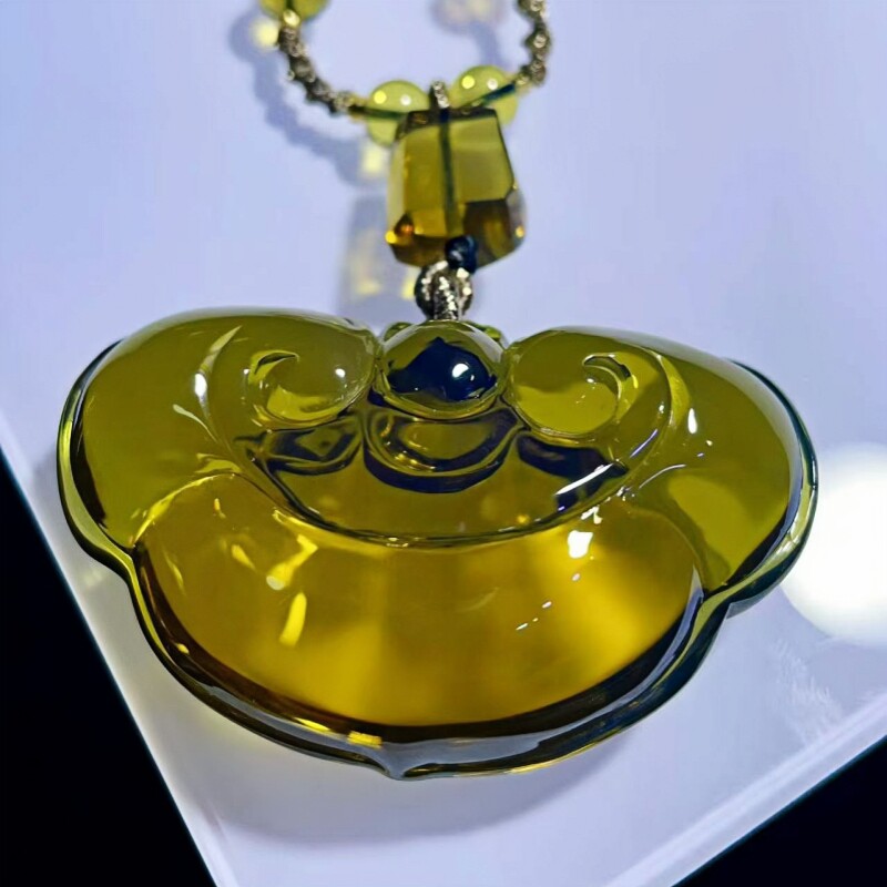 正品天然缅甸琥珀原矿净水绿茶 如意 吊坠文玩手工艺收藏珠宝饰品