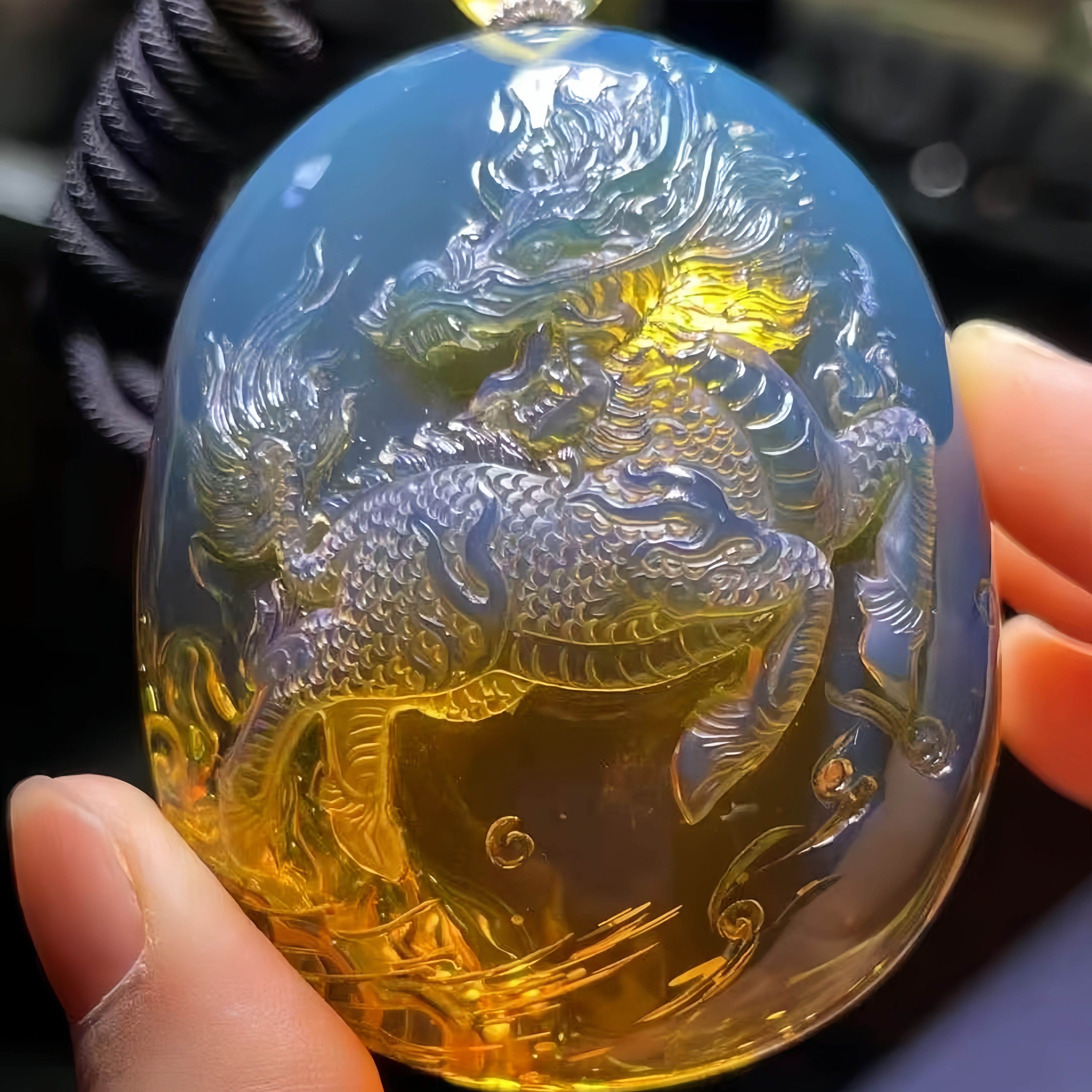 正品天然缅甸琥珀精品老矿天空蓝柳青 麒麟 吊坠挂件文玩珠宝饰品