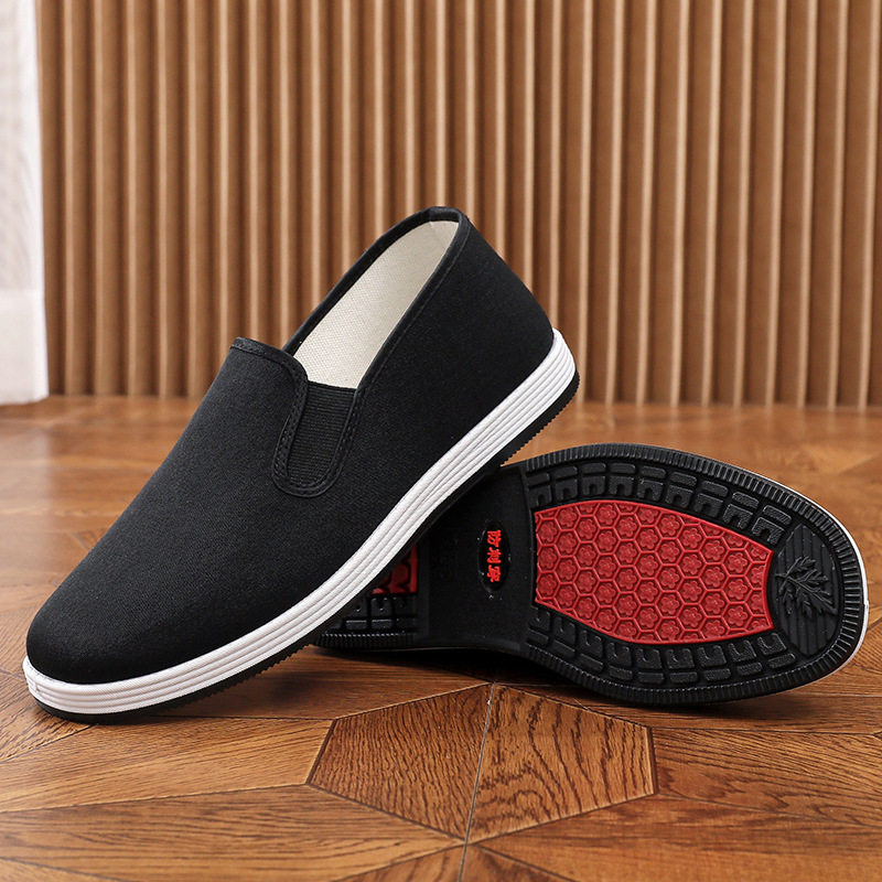 新款老北京布鞋男鞋透气一脚蹬工地防刺穿劳保鞋艾草防水工作鞋