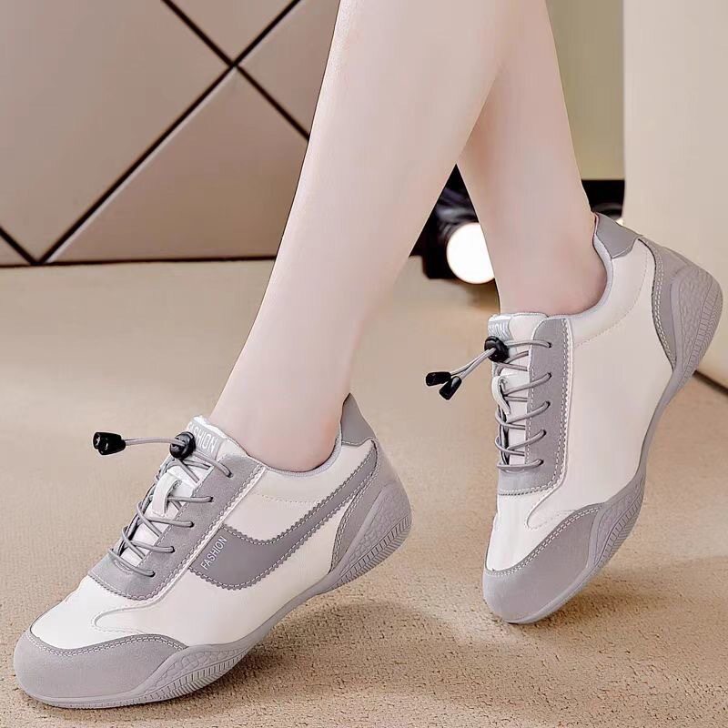 现货平底休闲板鞋女2025春夏季新款轻便防滑运动鞋百搭旅游阿甘鞋