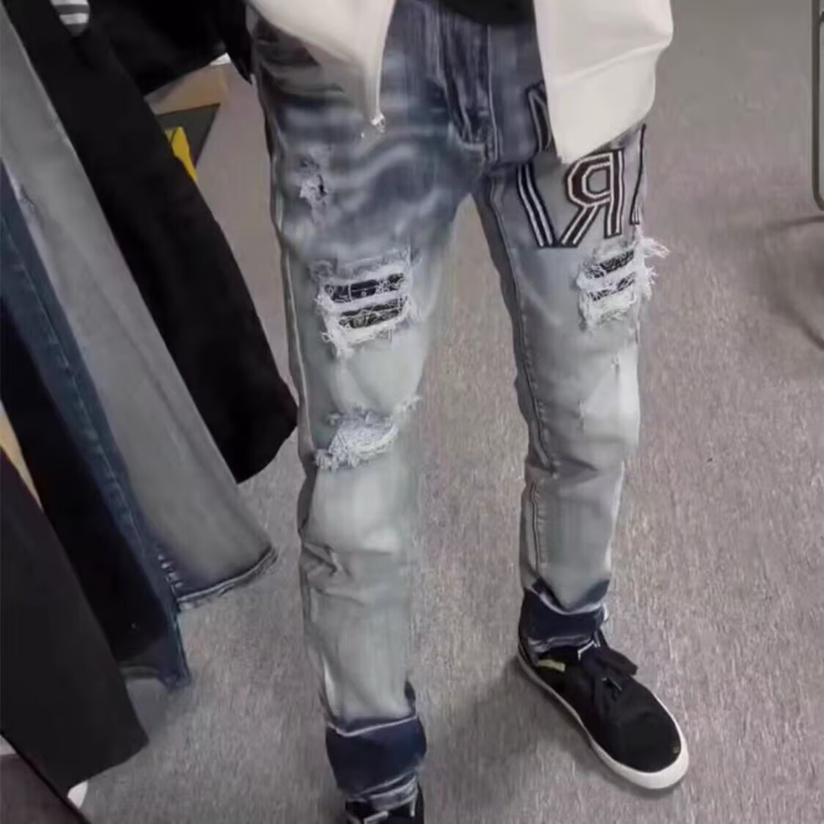 破洞痞帅潮牌高街美式AM牛仔裤男