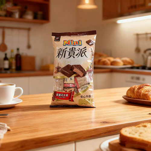 台湾宏亚77新贵派香浓花生酱饼干