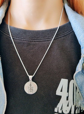 蒙古元素银色黑木日吊坠民族风圆形实心雕刻花纹大气男女同款项链