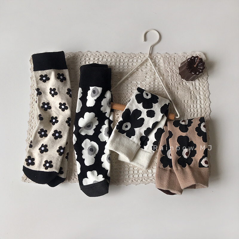 秋季女孩复古风花朵韩版ins袜子