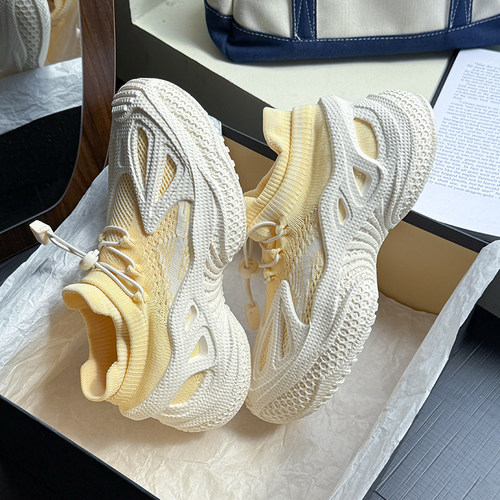 飞织椰子鞋女新款运动鞋女学生韩版百搭气垫鞋字透气网鞋跑步女鞋