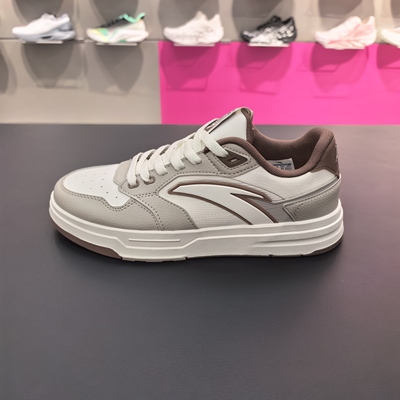 安踏街顽LT3丨男板鞋2025秋新款潮流板鞋经典休闲小白鞋112538051