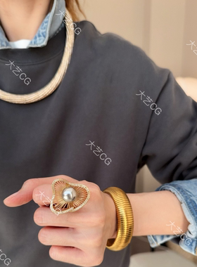 高级感珠珠戒指复古风时尚金色大指环开口可调节气质配饰