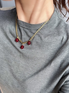 红玛瑙吊坠项链金色心形链条颈链现代复古百搭小众红色饰品礼物