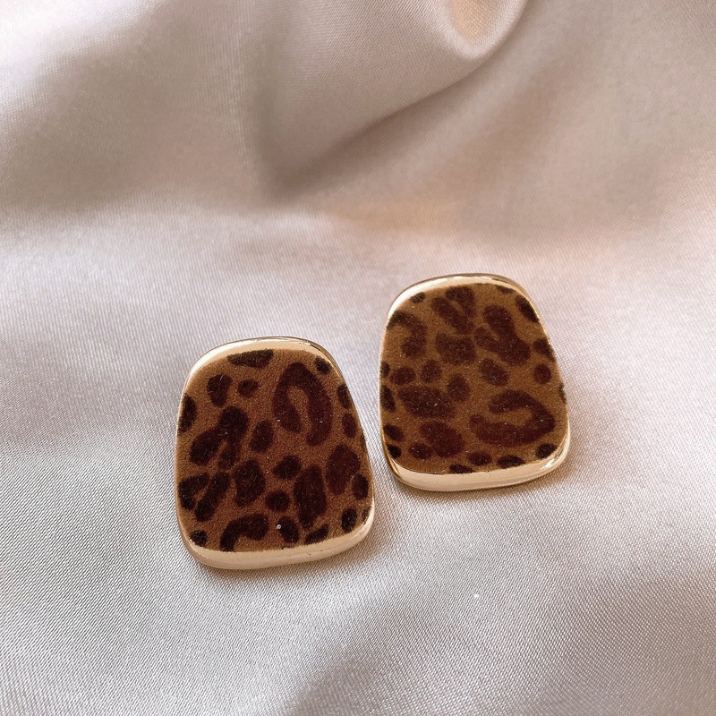 咖色几何方形豹纹耳钉2025新款爆款女人味耳饰高级感轻奢精致耳环