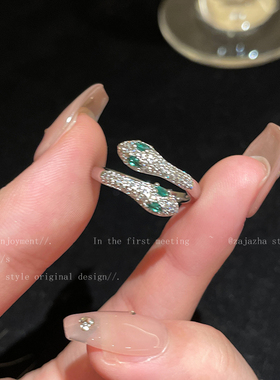 金色锆石双头蛇戒指女2025新款本命年开口食指戒小众设计独特指环